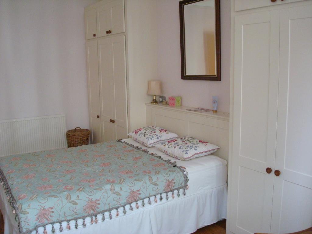 Luxury Holland Park, Sleeps 2, Free S'Fast Wifi Londres Exterior foto